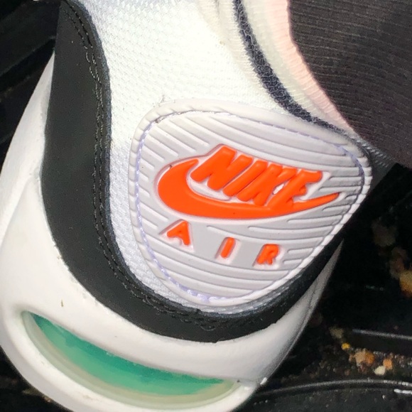 Meet your Posher, Greta - Picture 1 of 1